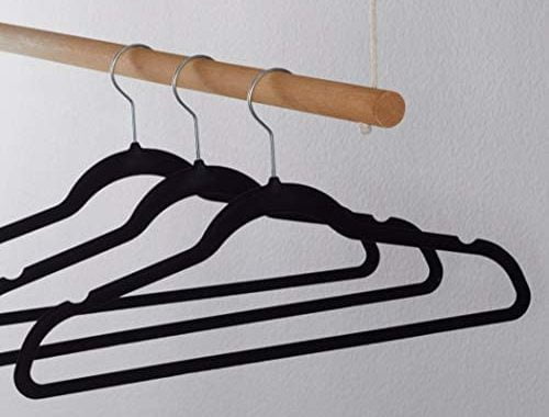 Amazon.com: Amazon Basics Slim, Velvet, Non-Slip Suit Clothes Hangers, Black/Silver - Pack of 30 : H