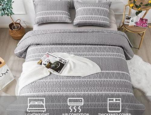 Andency Grey Quilt Set King (106x96 Inch), 3 Pieces(1 Striped Triangle Printed Quilt and 2 Pillowcas