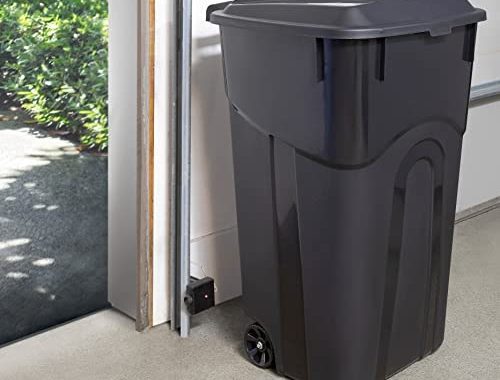 United Solutions 32 Gallon Wheeled Outdoor Garbage Can with Attached Snap Lock Lid and Heavy-Duty Ha